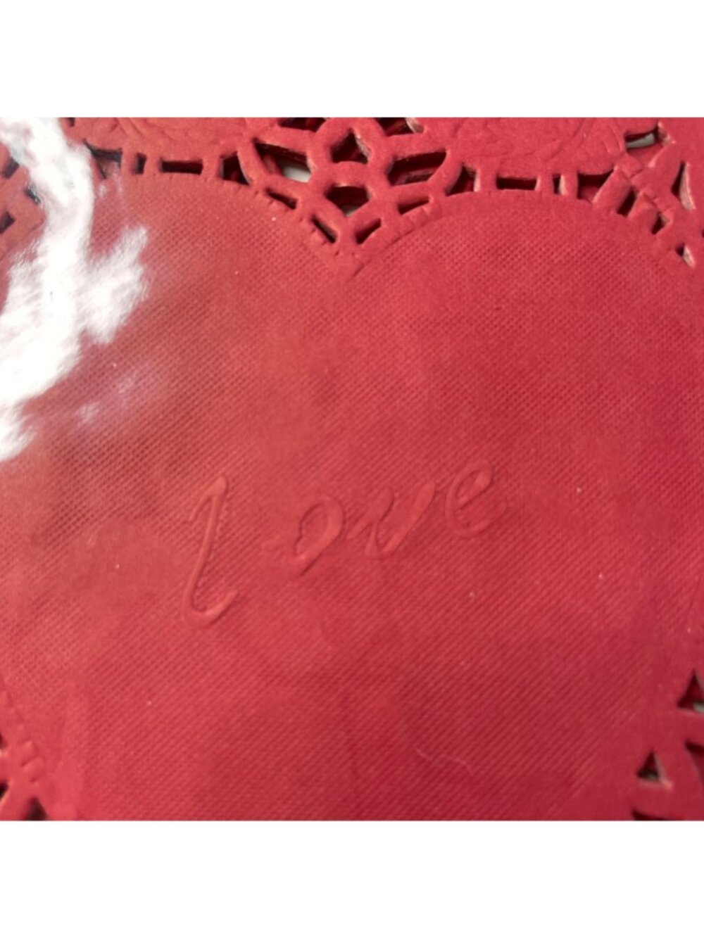 Red Heart Doilies Paper Romance Valentine Day Ephemera 24 Pack Crafts u Junk Jou - Picture 2 of 4